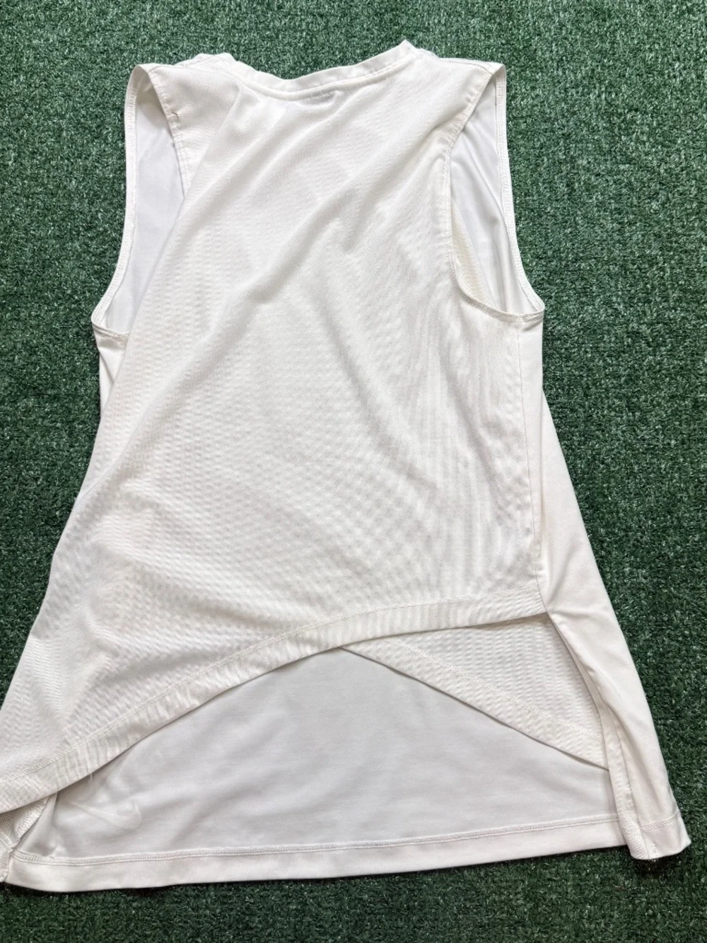 Nike Pro Womens Tank Top Shirt Size M White Sleeveless Performance